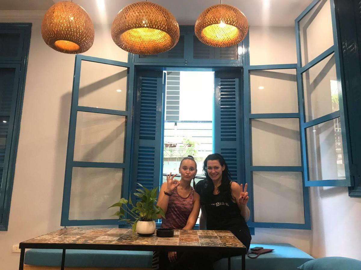 Alley Garden Homestay Hanoi Bagian luar foto