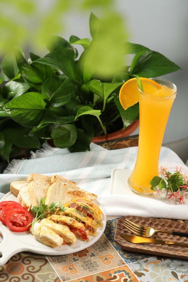 Alley Garden Homestay Hanoi Bagian luar foto